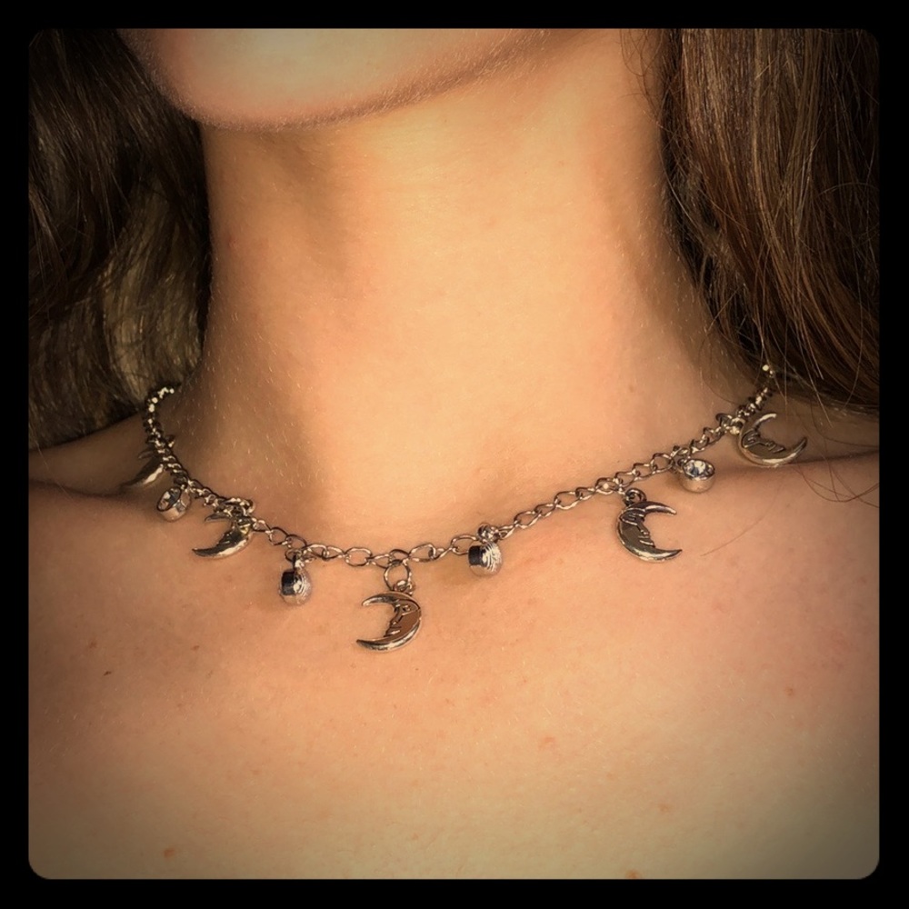 Moonshine choker